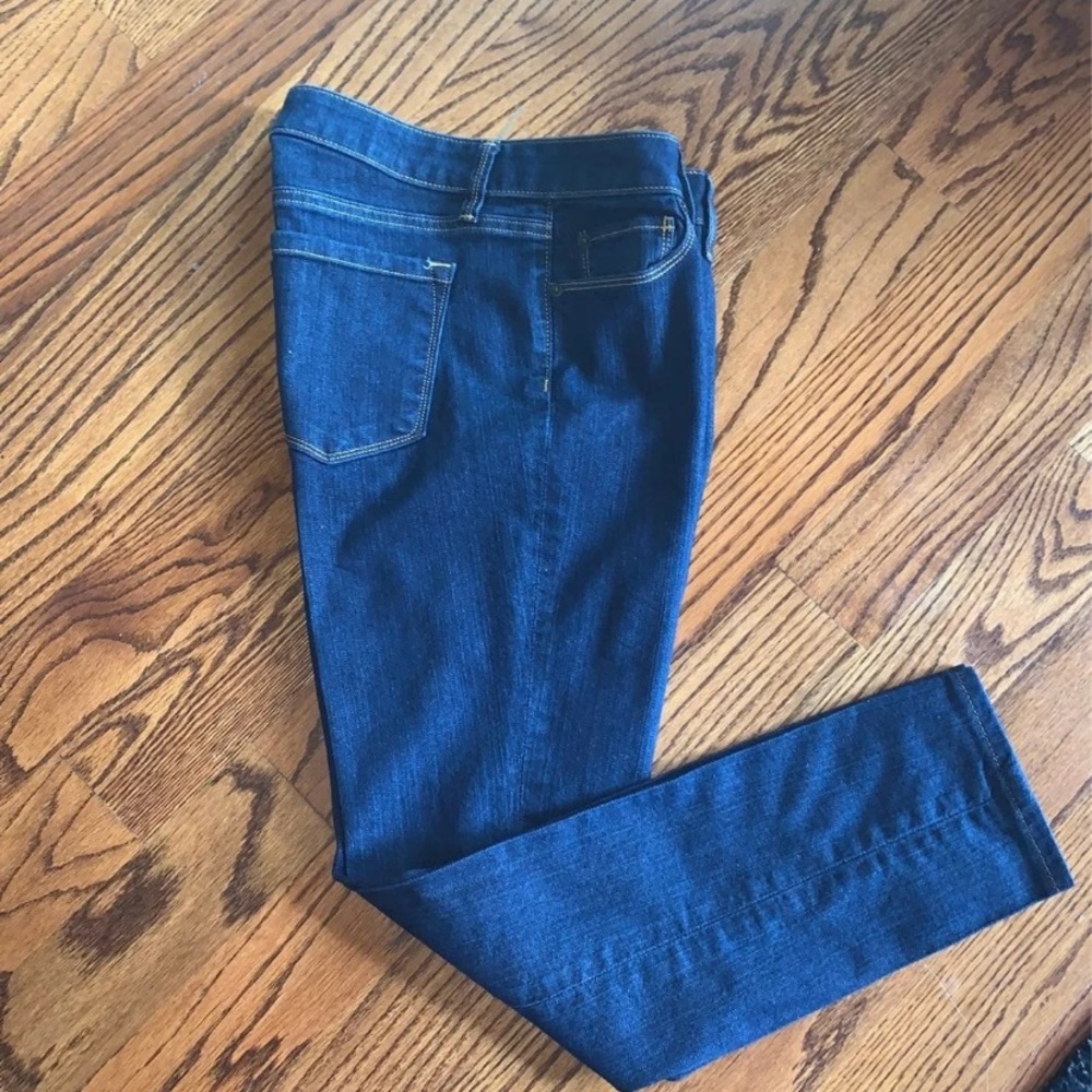 Ann Taylor | The Skinny Curvy Fit Stretchy Mid-Rise Denim Jeans - Size 4
